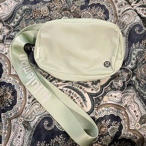 Lululemon Everywhere Belt Bag in Kohlrabi Green
